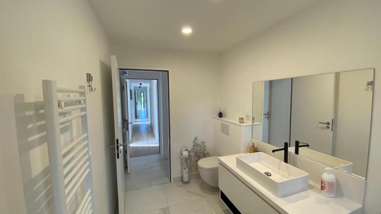 Magnifique Villa Avec Piscine Au Coeur Des Vignes Cogolin Ngoại thất bức ảnh