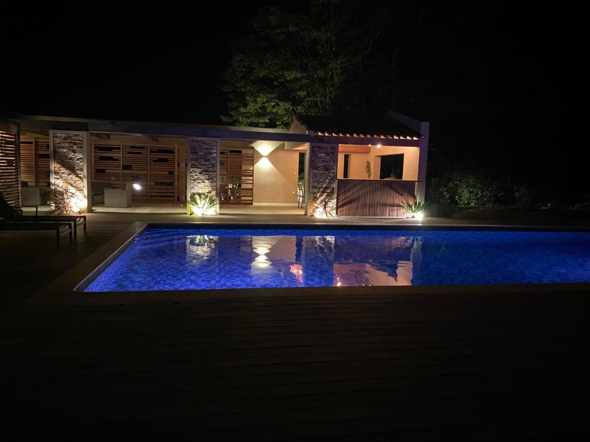 Magnifique Villa Avec Piscine Au Coeur Des Vignes Cogolin Ngoại thất bức ảnh